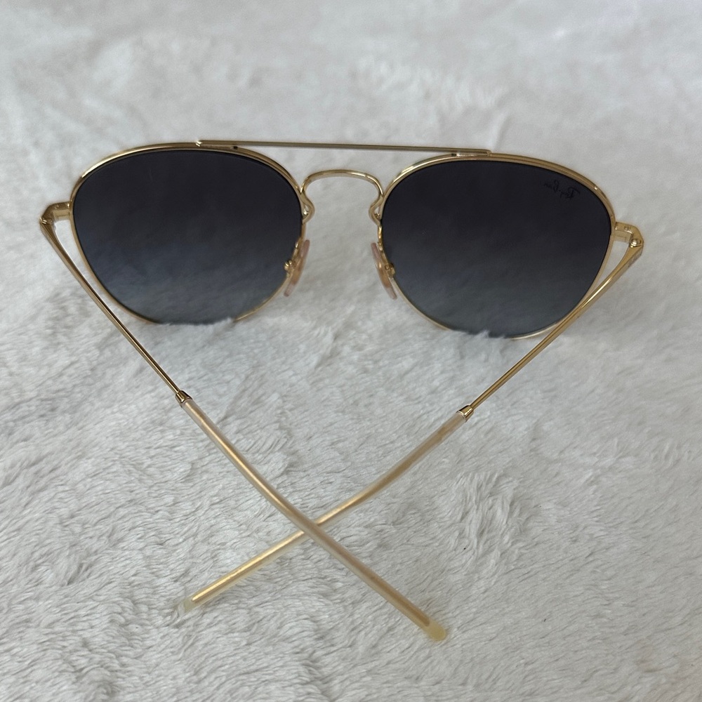 Ray-Ban Women’s Black and Gold Aviator Sunglasses - Picture 2 of 8